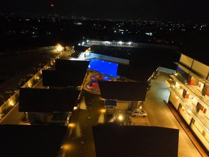 Cahaya Villa Hotel Гарут Экстерьер фото